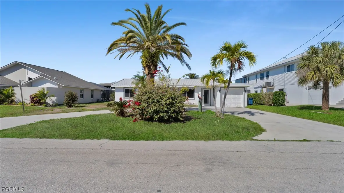 331 Washington Court, Fort Myers Beach, FL 33931 - #1