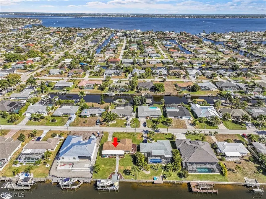 3018 SE 18th Place, Cape Coral, FL 33904 - #3