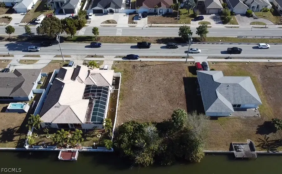 312 Nicholas Parkway E, Cape Coral, FL 33990 - Image #3