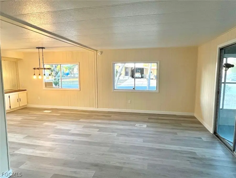 9330 Salisbury Drive, Brooksville, FL 34613 - Image #2