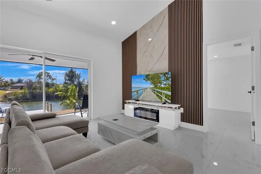 102 NW 20th Street, Cape Coral, FL 33993 - #3