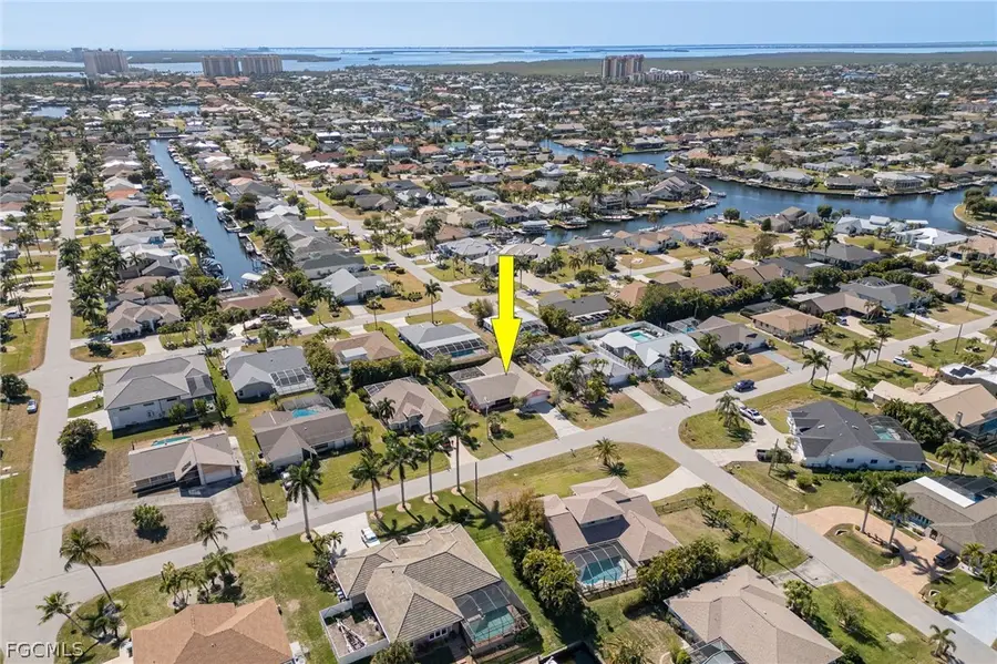 1202 SW 51st Terrace, Cape Coral, FL 33914 - #2