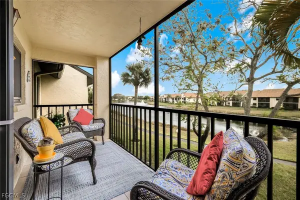 8475 Charter Club Circle #8, Fort Myers, FL 33919