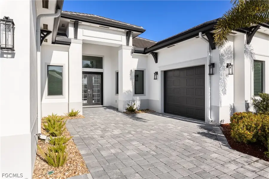 3337 Chestnut Grove Drive, Alva, FL 33920 - #2