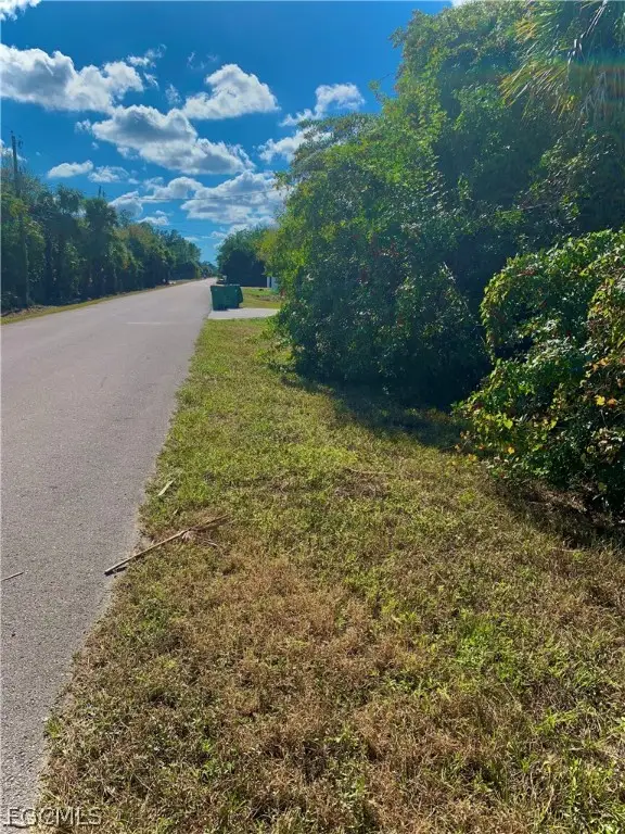 569 22nd Street Ne, Naples, FL 34120 - #2