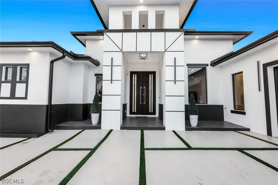 1104 E 6th Street, Lehigh Acres, FL 33972 - #2