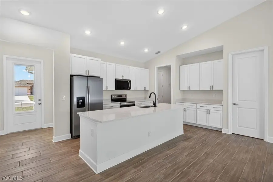 1625 SW 15th Place, Cape Coral, FL 33991 - #3