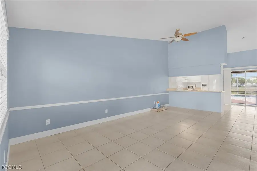 930 SW 37th Lane, Cape Coral, FL 33914 - #3