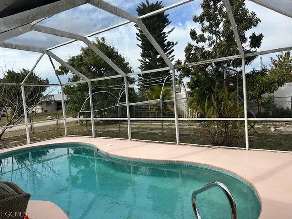 1301 SE 30th Street, Cape Coral, FL 33904