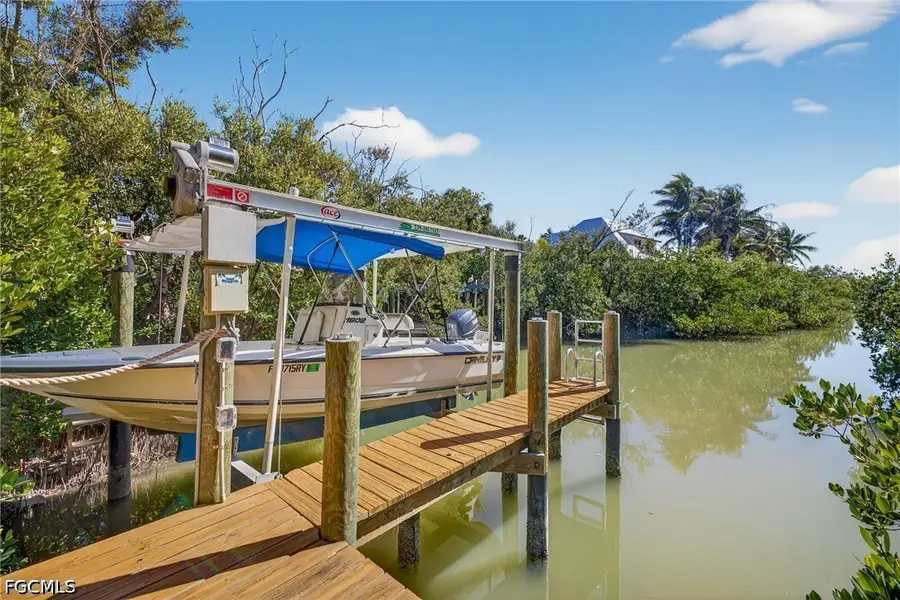 6143 Castaways Lane, Sanibel, FL 33957 - #3