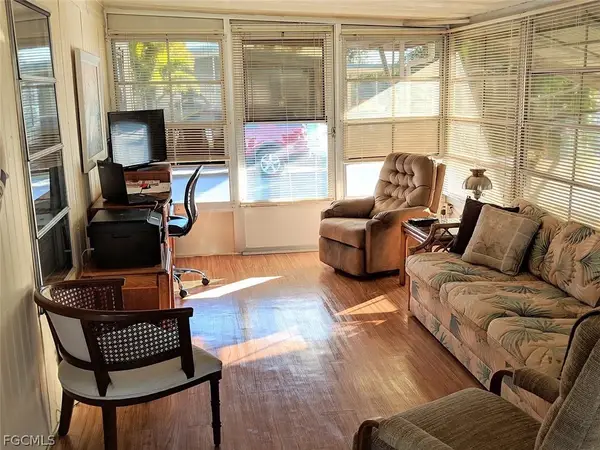 11 Poinsettia Drive, Fort Myers, FL 33905