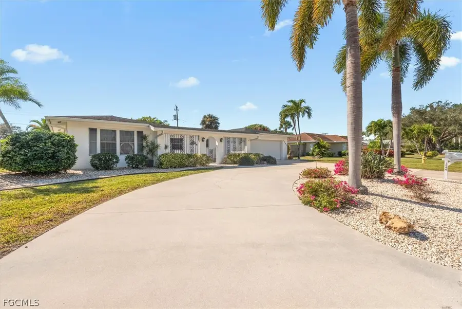 1344 Mayfair Terrace, Fort Myers, FL 33919 - #3