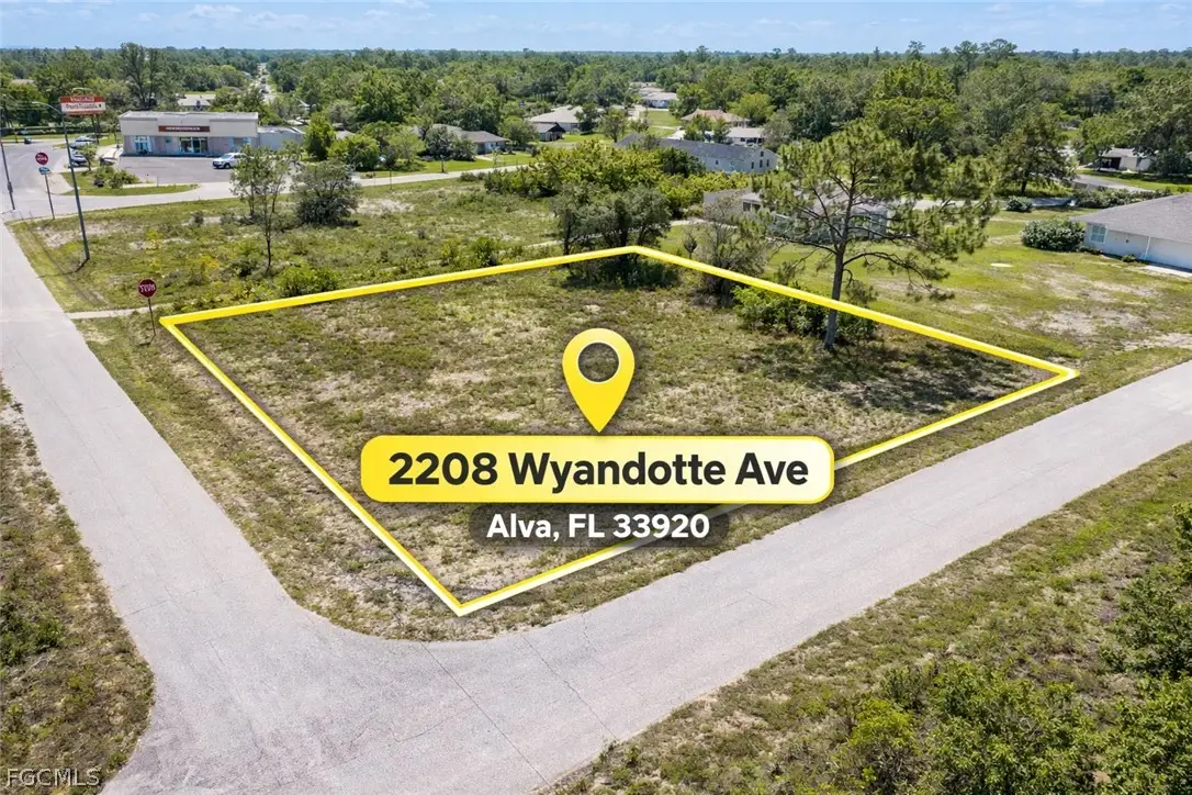 2208 Wyandotte Avenue, Alva, FL 33920 - #1