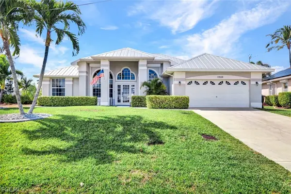 3908 SW 22nd Place, Cape Coral, FL 33914
