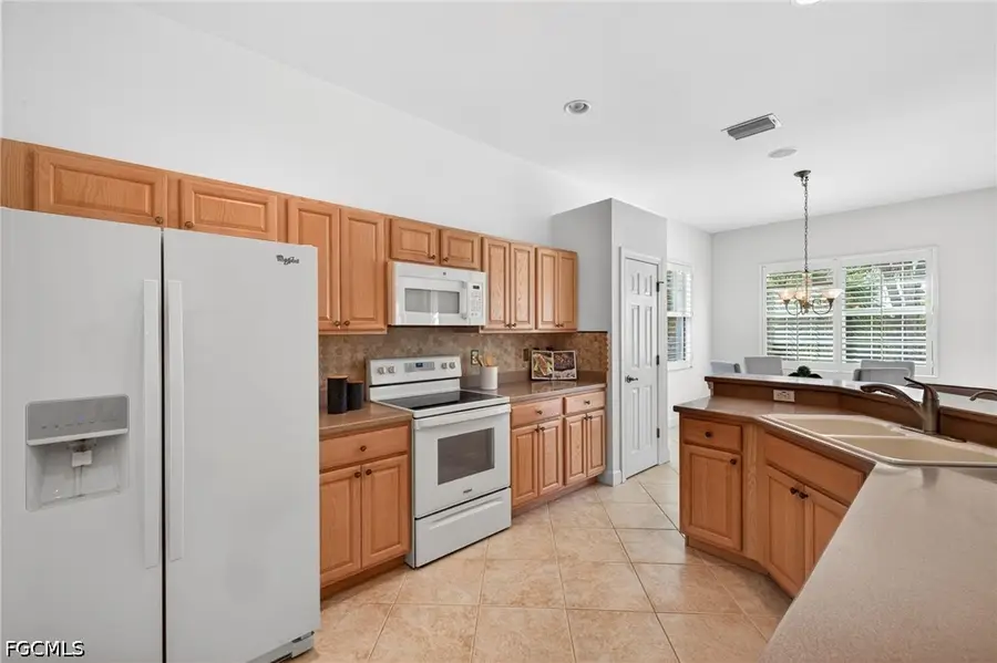 8923 Dartmoor Way, Fort Myers, FL 33908 - #3