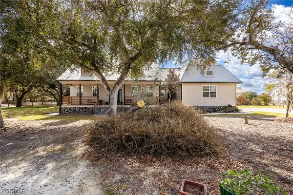 22800 N River Road, Alva, FL 33920