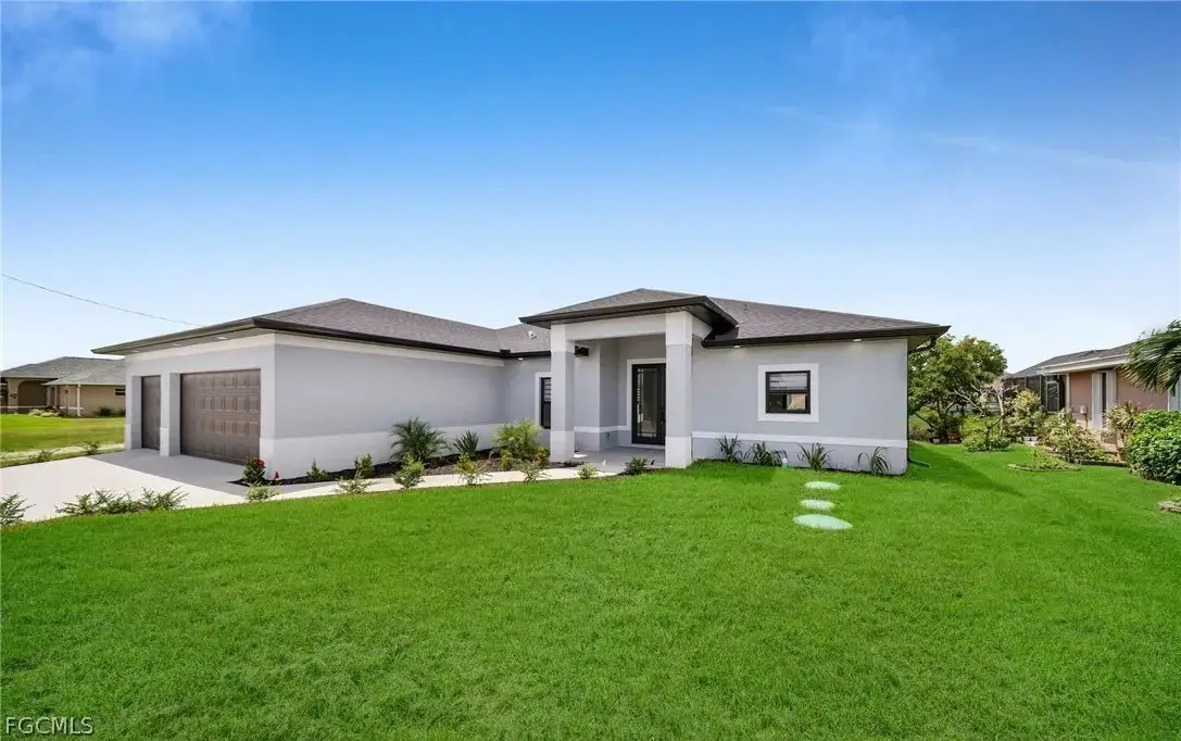 1306 NE 9th Avenue, Cape Coral, FL 33909 - #1