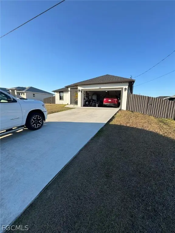 3726 11th Street Sw, Lehigh Acres, FL 33971