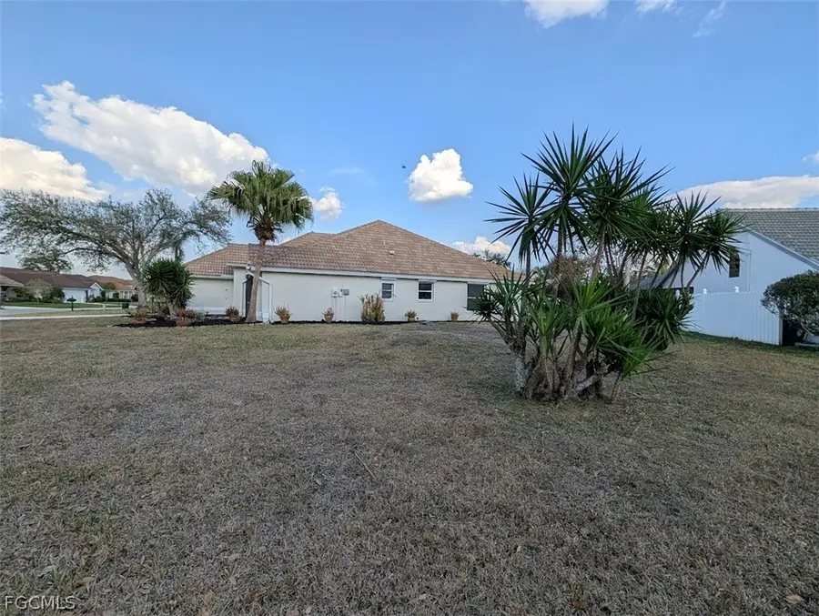 11390 Waterford Village Drive, Fort Myers, FL 33913 - #3