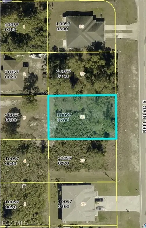 414/416 Bell Boulevard S, Lehigh Acres, FL 33974