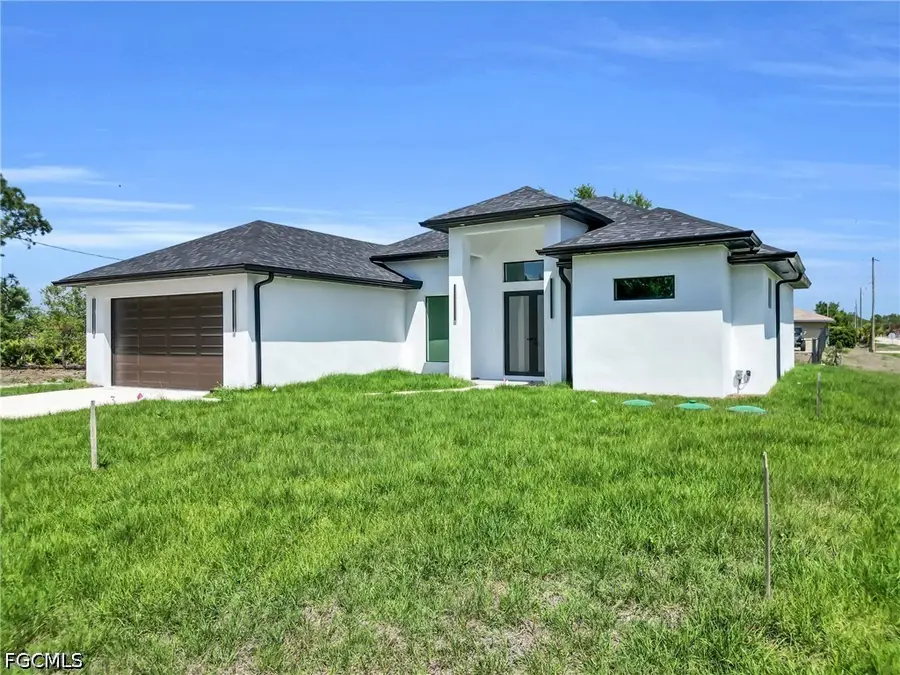 3314 10th Street W, Lehigh Acres, FL 33971 - #3