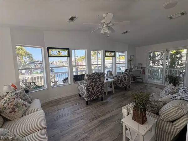 1595 Main Street, Fort Myers Beach, FL 33931