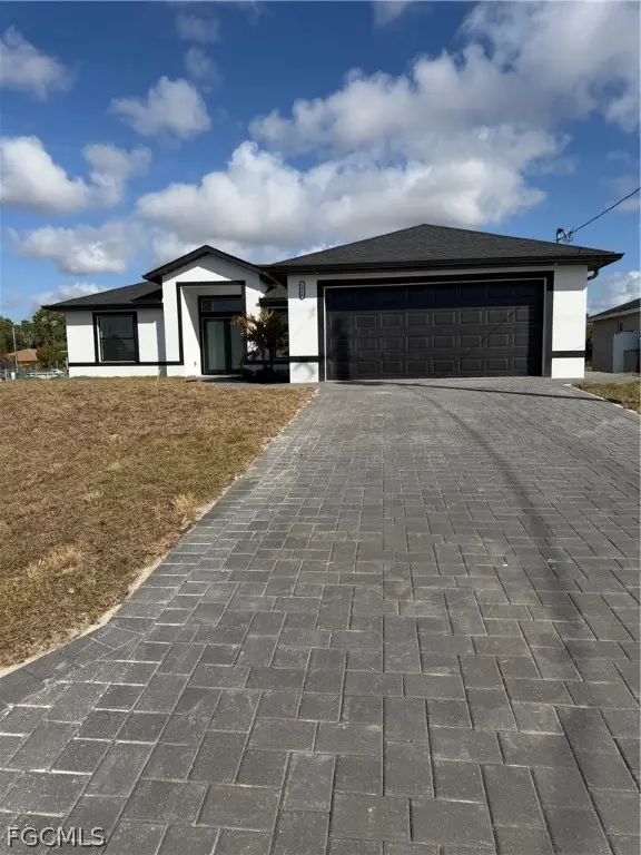 3816 2nd Street Sw, Lehigh Acres, FL 33976