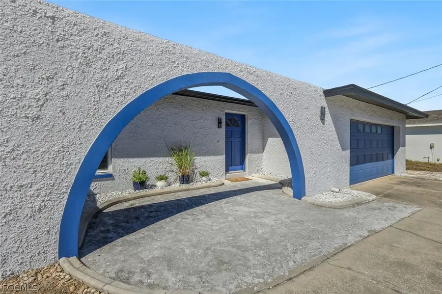 3926 Country Club Boulevard, Cape Coral, FL 33904 - #3