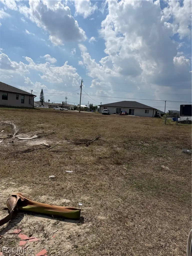 2120 NE 8th Place, Cape Coral, FL 33909 - #2