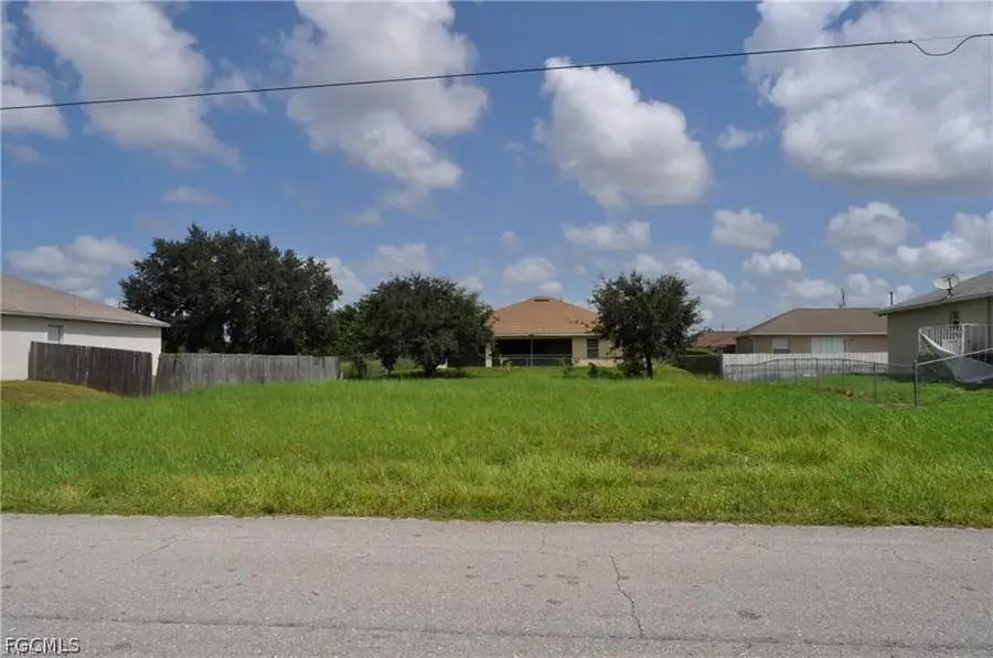 3904 9th Street W, Lehigh Acres, FL 33971 - #2