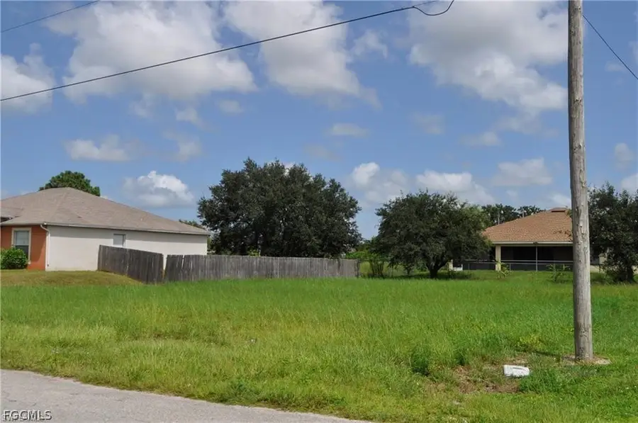 3904 9th Street W, Lehigh Acres, FL 33971 - #3