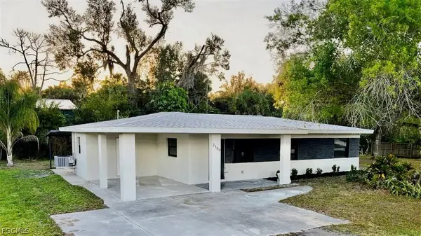2154 E Gardenia Circle, North Fort Myers, FL 33917