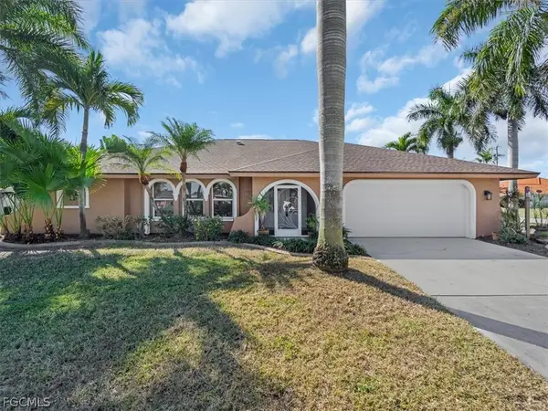 1704 Palaco Grande Parkway, Cape Coral, FL 33904