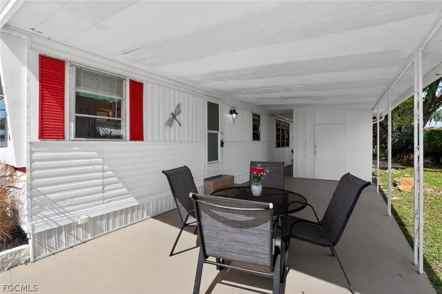 511 Riviera Boulevard E, Naples, FL 34112 - #2