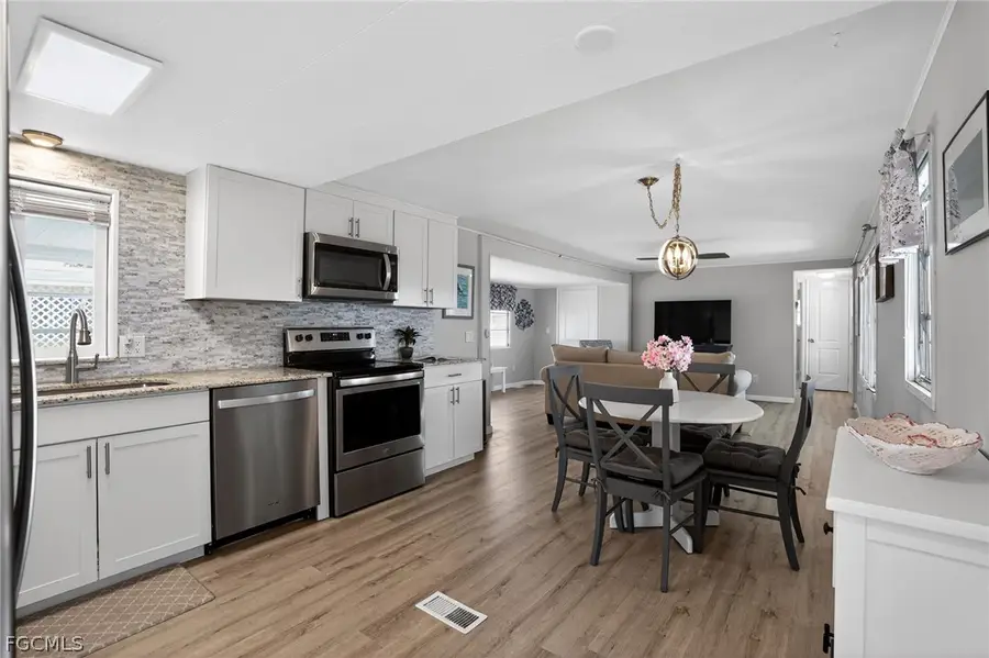 511 Riviera Boulevard E, Naples, FL 34112 - #3