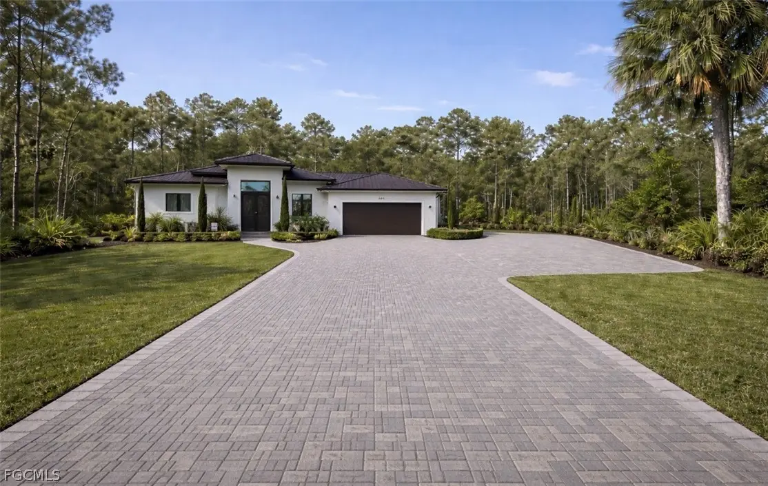 159 12th Avenue Ne, Naples, FL 34120 - #1