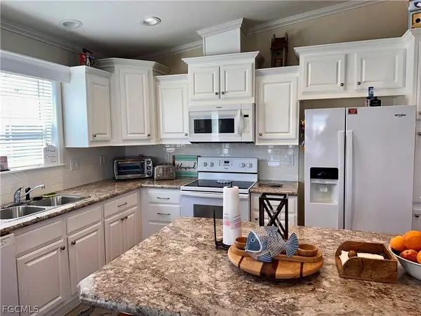 3098 Sloop Lane, St James City, FL 33956