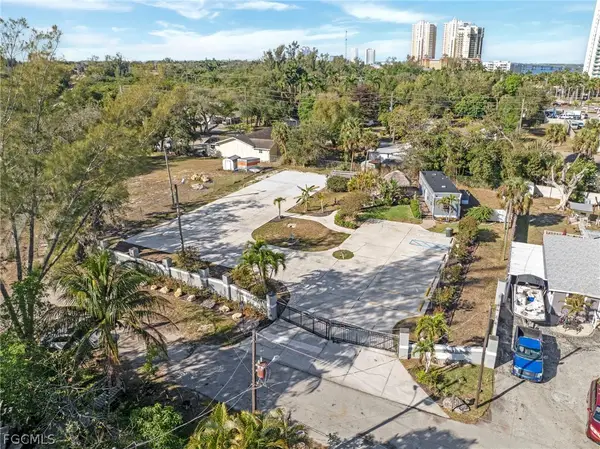 1280 & 1290 Williams Street, Fort Myers, FL 33916