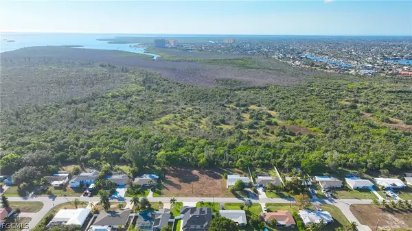 5838 SW 1st Court, Cape Coral, FL 33914