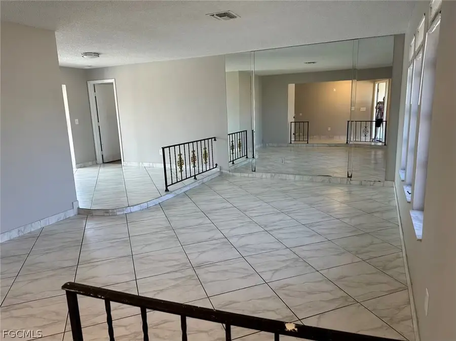 214 SE 7th Street, Cape Coral, FL 33990 - #2