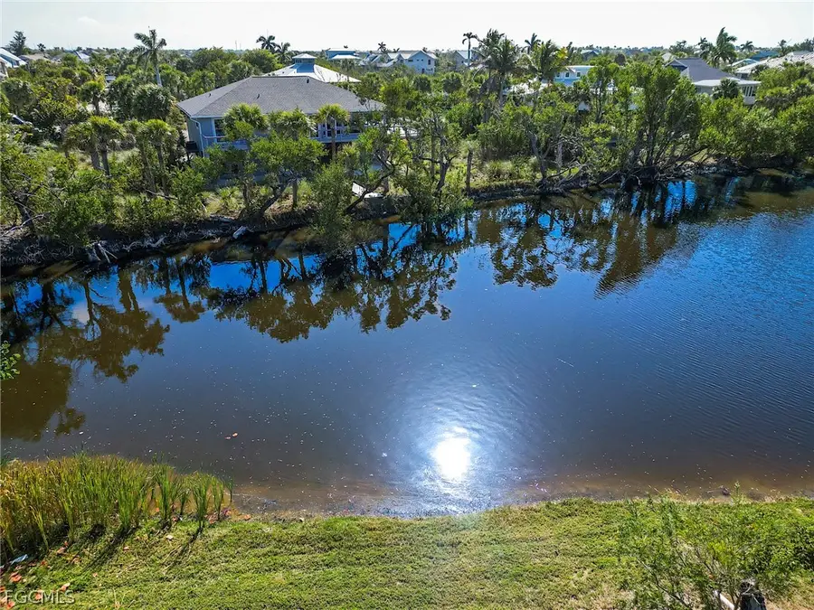 1016 Fish Crow Road, Sanibel, FL 33957 - #3