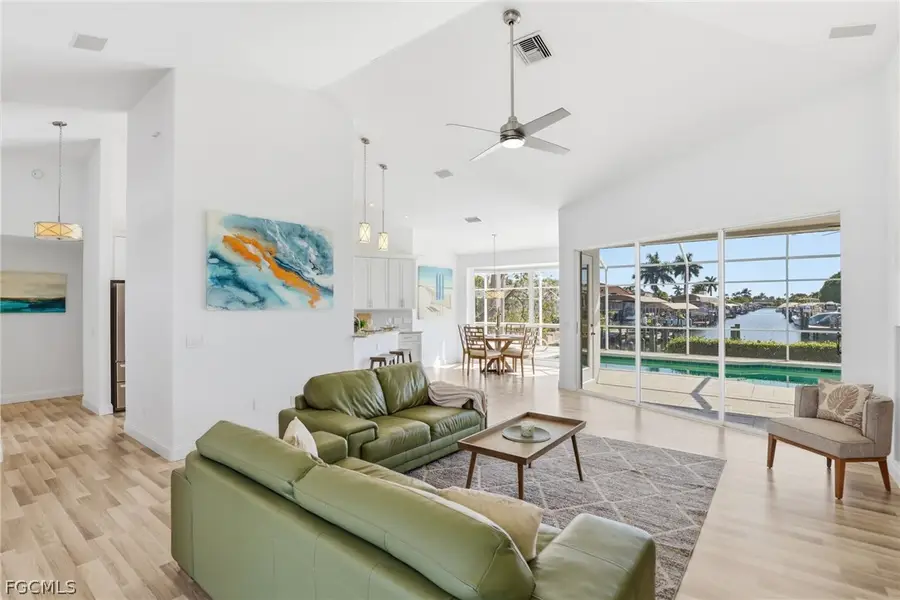 828 SW 52nd Street, Cape Coral, FL 33914 - #3