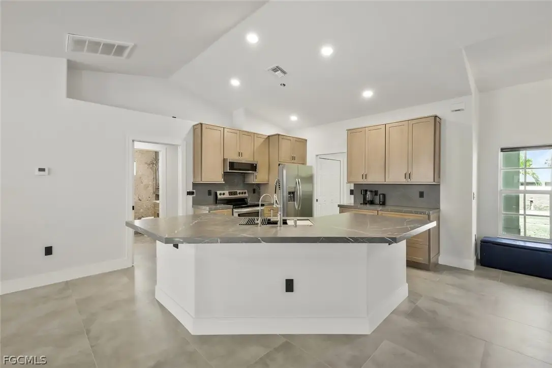 2200 NE 9th Avenue, Cape Coral, FL 33909 - #1