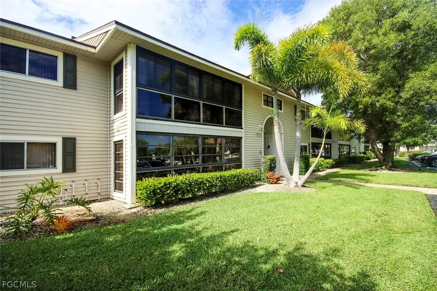 8121 S Woods Circle #Unit 5, Fort Myers, FL 33919 - #2