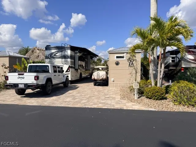 5279 Cypress Trail Resort Circle, Fort Myers, FL 33905 - #2