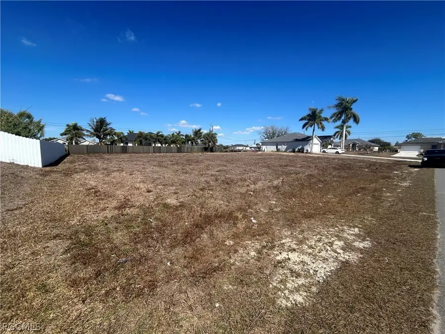 339 NE 10th Street, Cape Coral, FL 33909 - #2