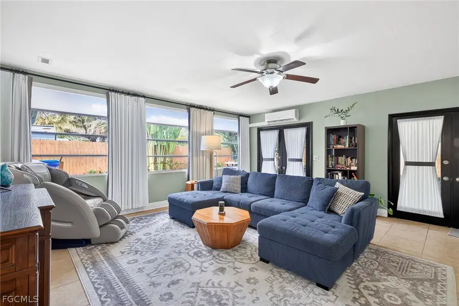 4633 Siesta Circle, Fort Myers, FL 33901 - #2