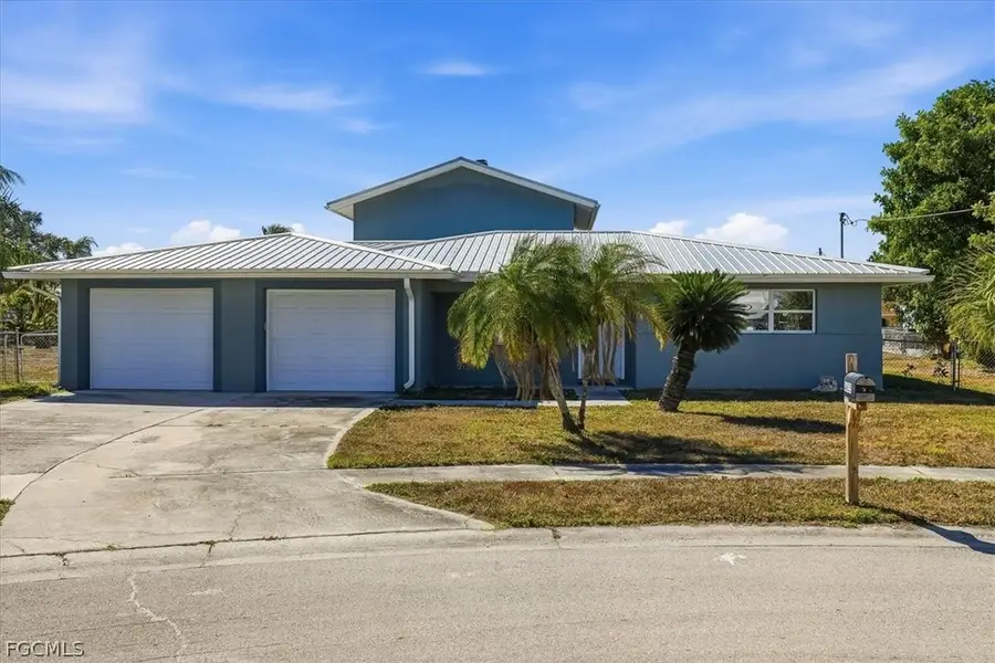 4635 Rockwood Circle, North Fort Myers, FL 33903 - #2