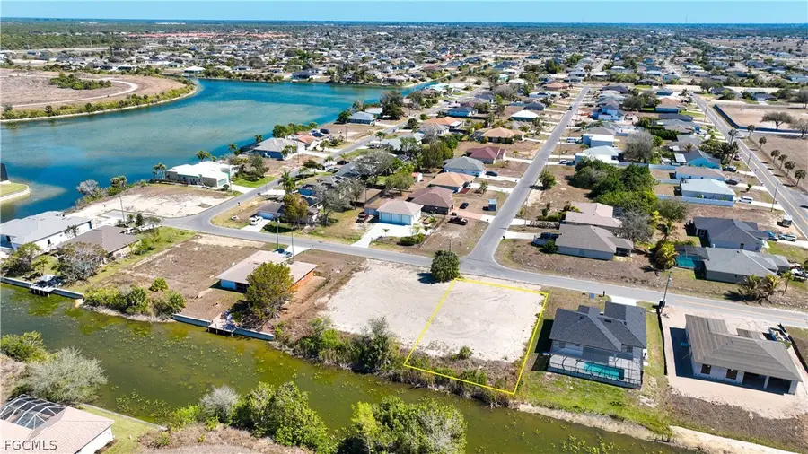 1830 NE 10th Place, Cape Coral, FL 33909 - #2