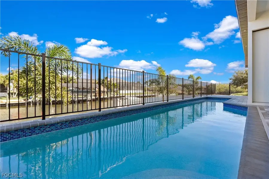 609 NW 39th Avenue, Cape Coral, FL 33993 - #3